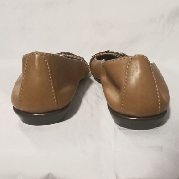 AEROSOLES TAN BALLET FLATS SZ 10 WIDE - Picture 4 of 7